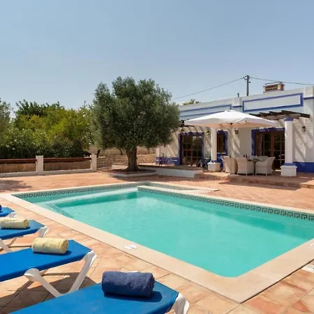 Holiday home Casinhas Wheelchair Friendly